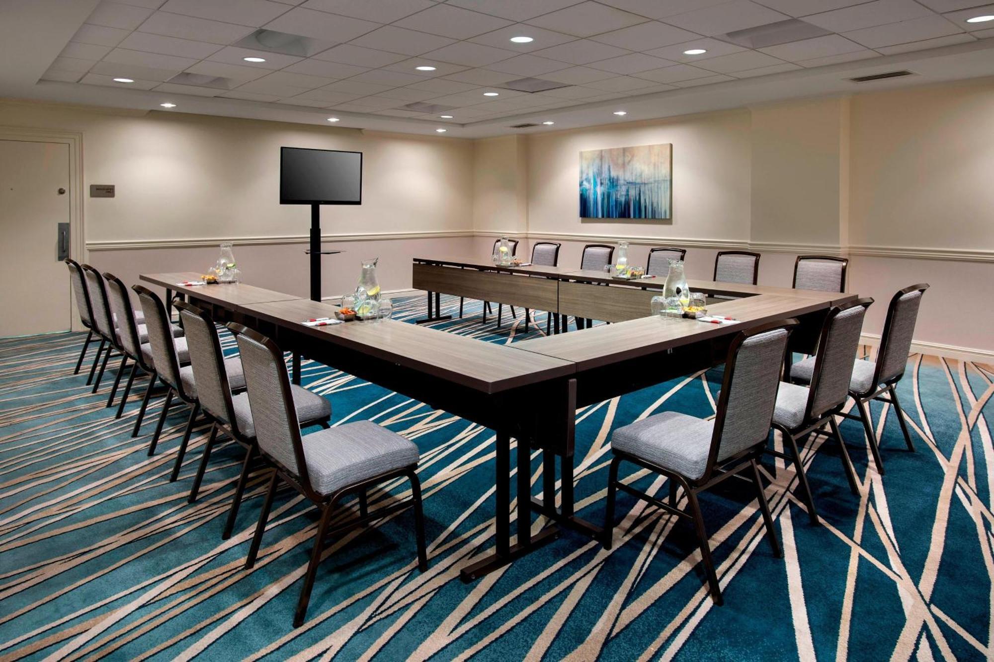 Hotel Marriott & 4*