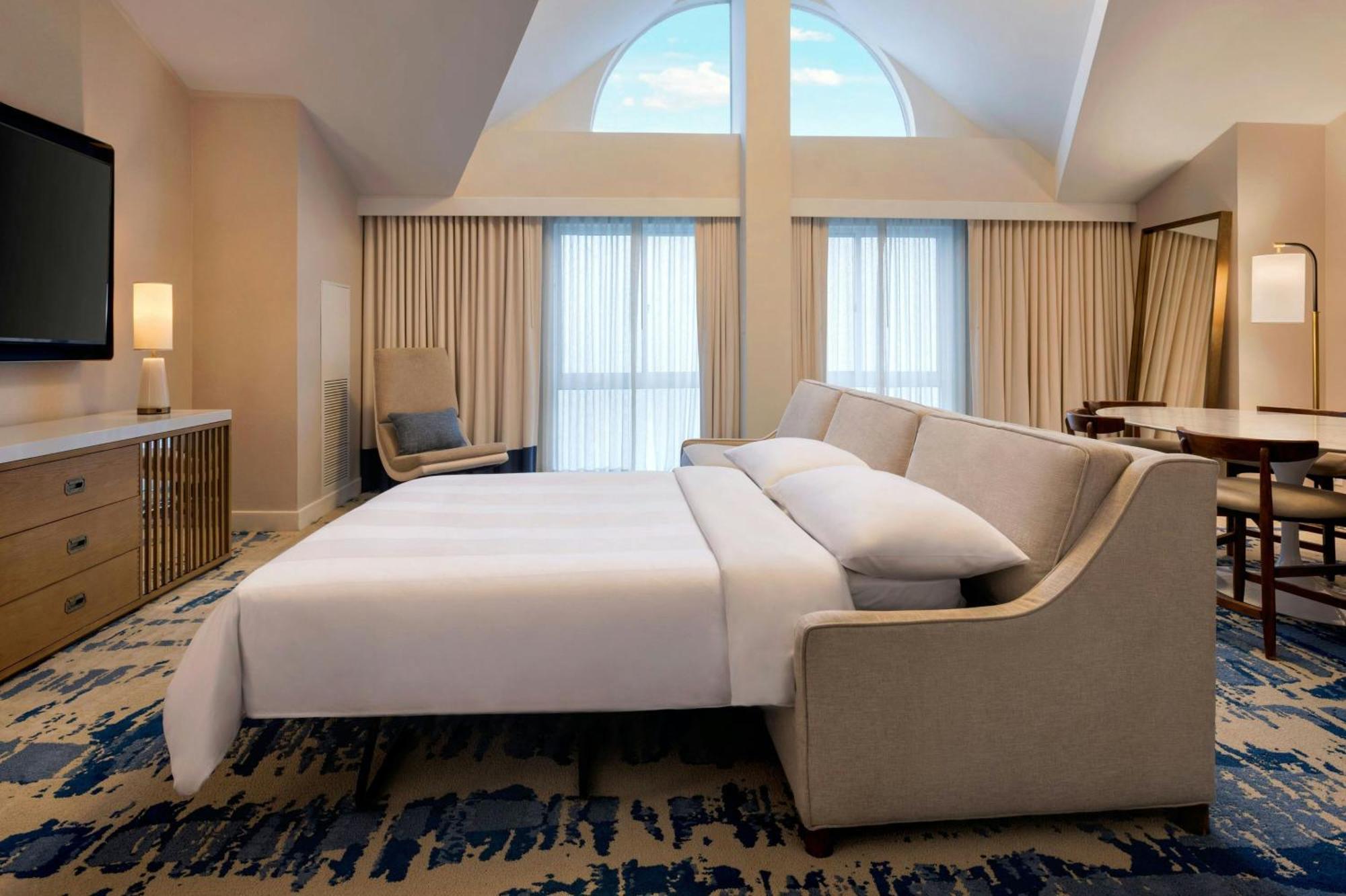 Marriott & Newport