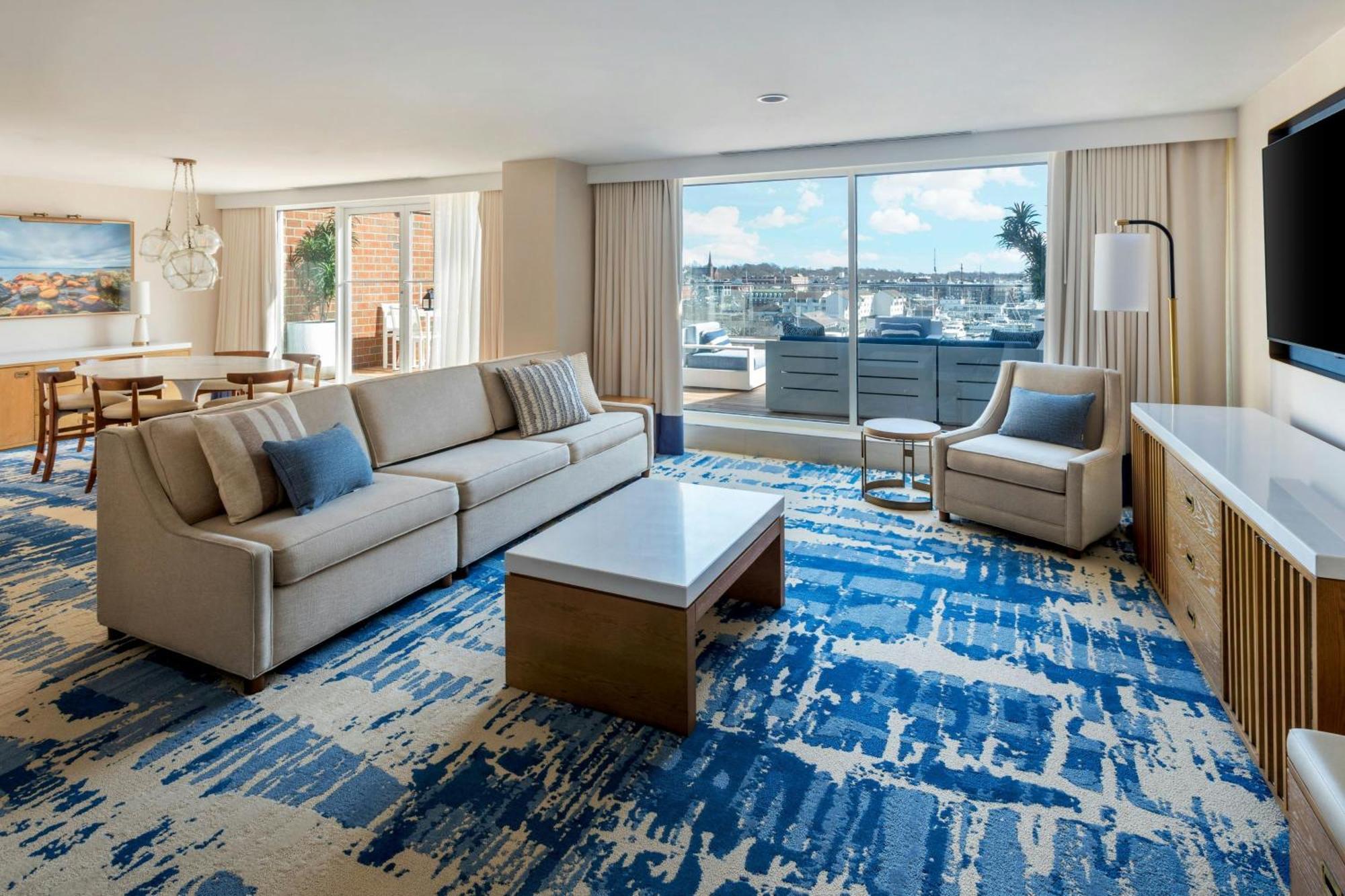 Marriott & 4* Newport
